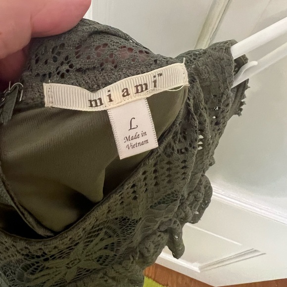 Dress - Picture 4 of 4